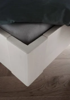 Doppelbett 'Carina' 200x200cm Kiefer weiß lasiert