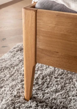 Doppelbett 'Josy' 160x200cm Wildeiche geölt