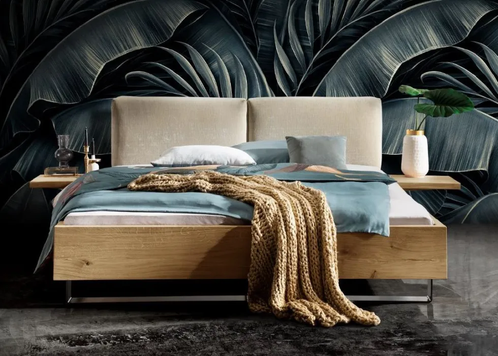 Doppelbett mit Polsterkopfteil 'New York' 200x200cm Wildeiche geölt