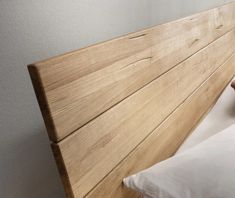 Doppelbett 'Mona' 180x200cm Wildeiche geölt
