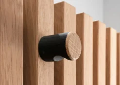 Highboard 140cm Wildeiche 'Amalfi' verschiedene Ausführungen ohne Glasplatte Metallgestell schwarz