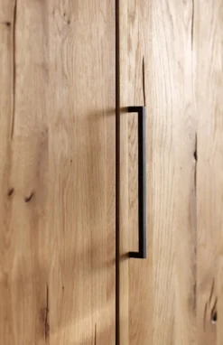 Kleiderschrank 2-trg. 133cm 'Alexandra' Wildeiche massiv geölt