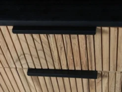 Schrank mit Beleuchtung 118cm 'Atlantic' Akazie massiv