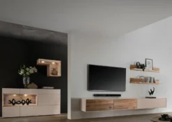 Wohnwand III 280cm 'Locarno II' Nussbaum massiv & MDF creme inkl.Beleuchtung